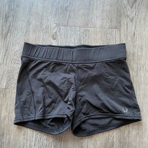 Hylete mid rise spandex shorts
